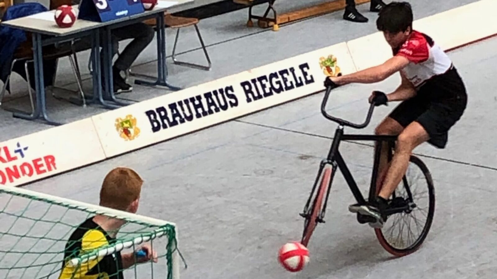 Radball – über Bälle und Drahtesel